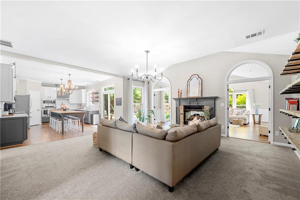 3003 GROVE VIEW Court