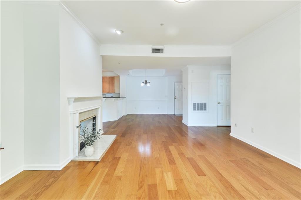 424 Lindbergh Drive NE Unit 110