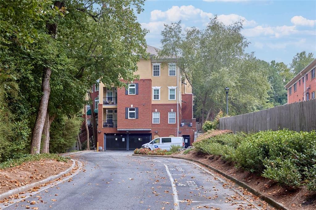 424 Lindbergh Drive NE Unit 110