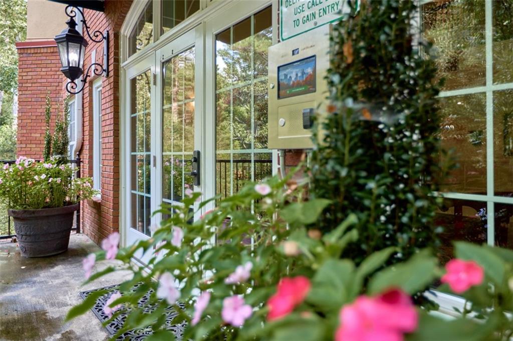 424 Lindbergh Drive NE Unit 110