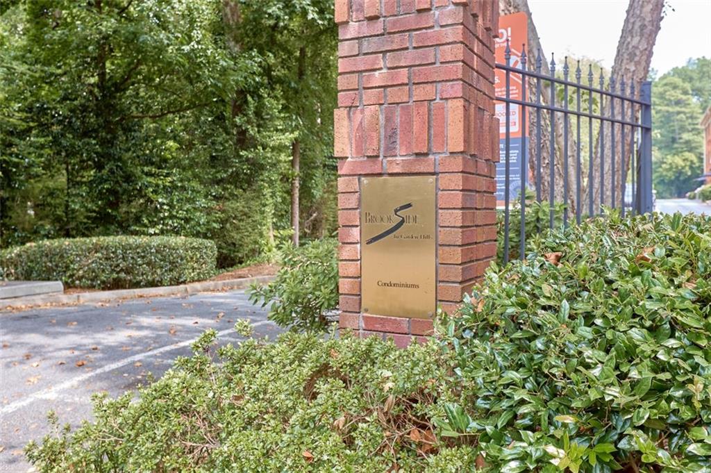 424 Lindbergh Drive NE Unit 110