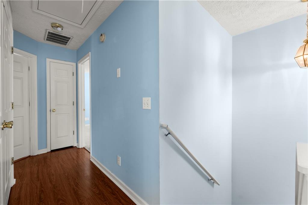 784 Windcroft Circle NW