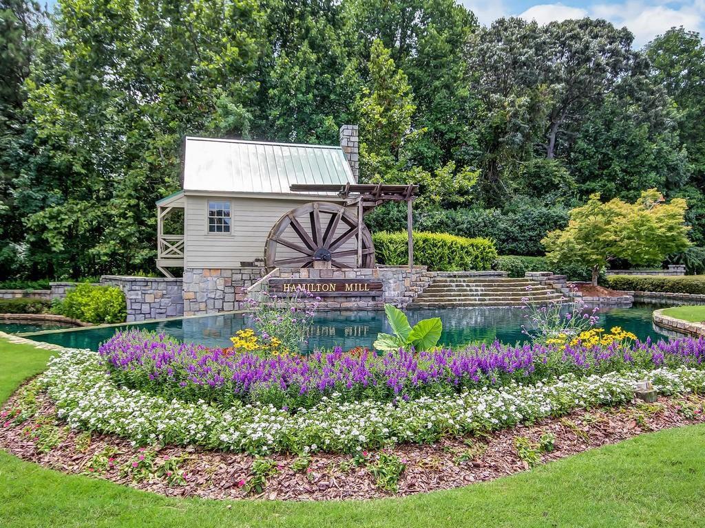 2292 Floral Ridge Drive