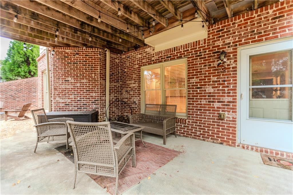 2292 Floral Ridge Drive