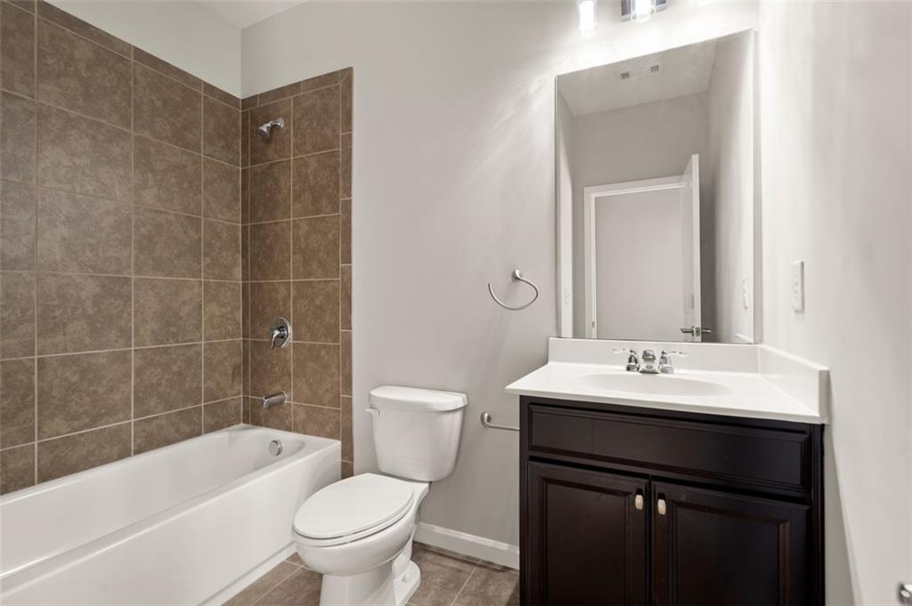 3540 S Sherwood Road SE