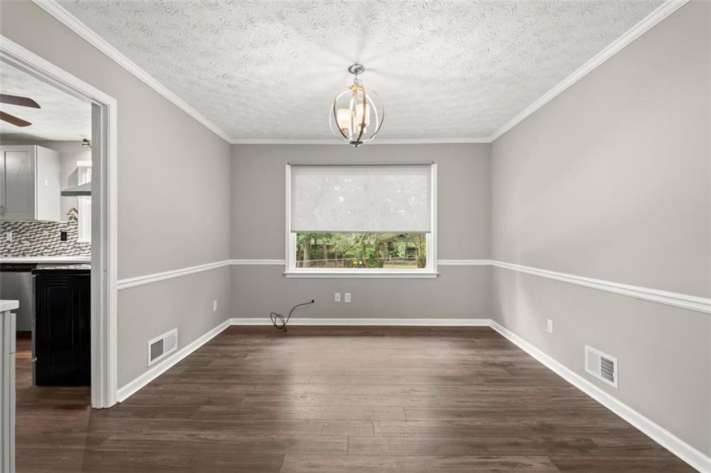 855 Riverbend Drive SW