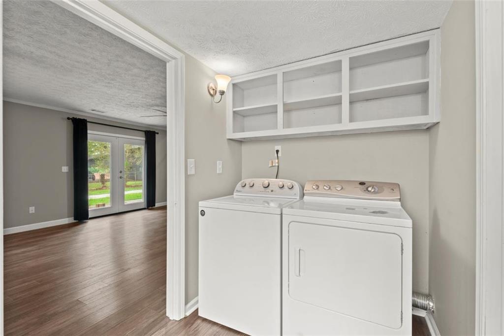 855 Riverbend Drive SW