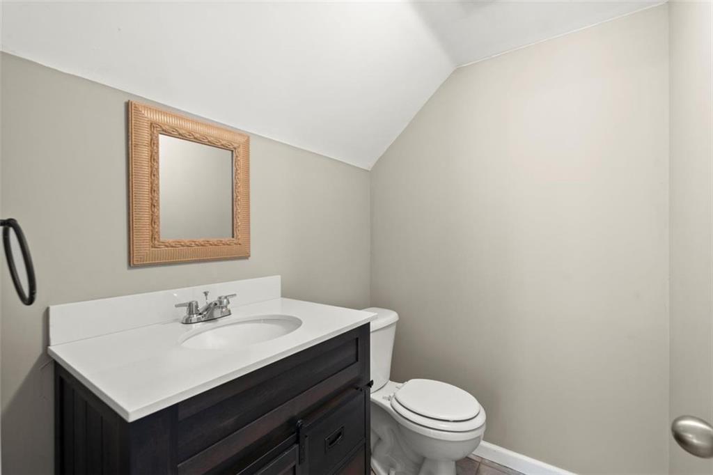 855 Riverbend Drive SW