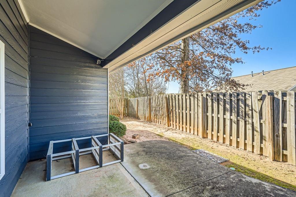 1756 Hedington Court