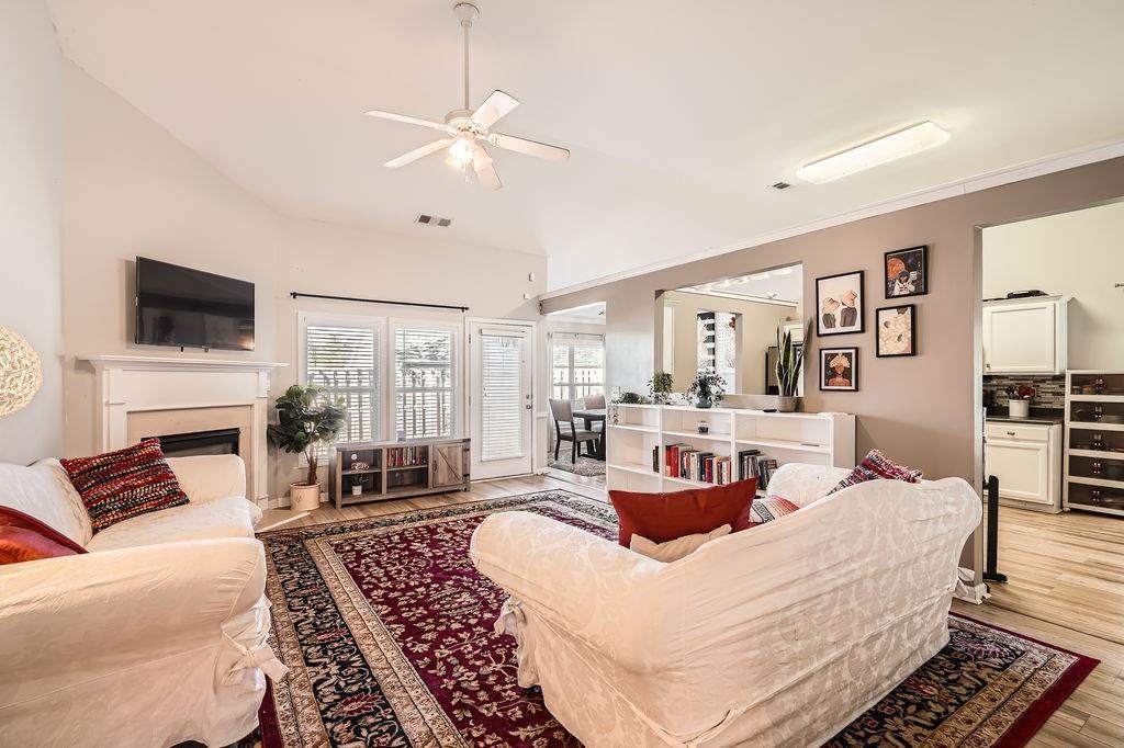 1756 Hedington Court