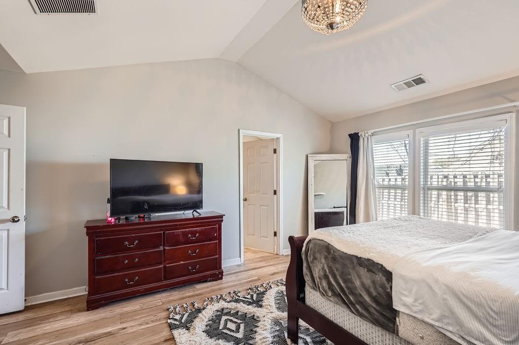 1756 Hedington Court