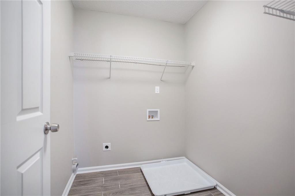 949 BRIARLEIGH Court