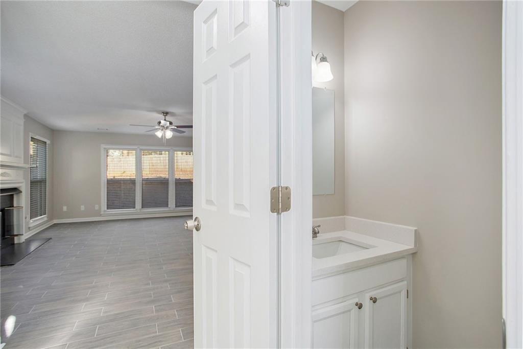 949 BRIARLEIGH Court