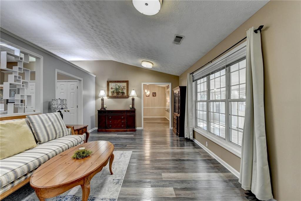 305 Morning Glen Drive