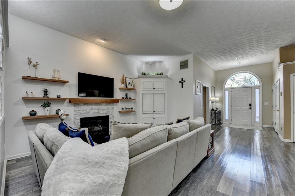 305 Morning Glen Drive