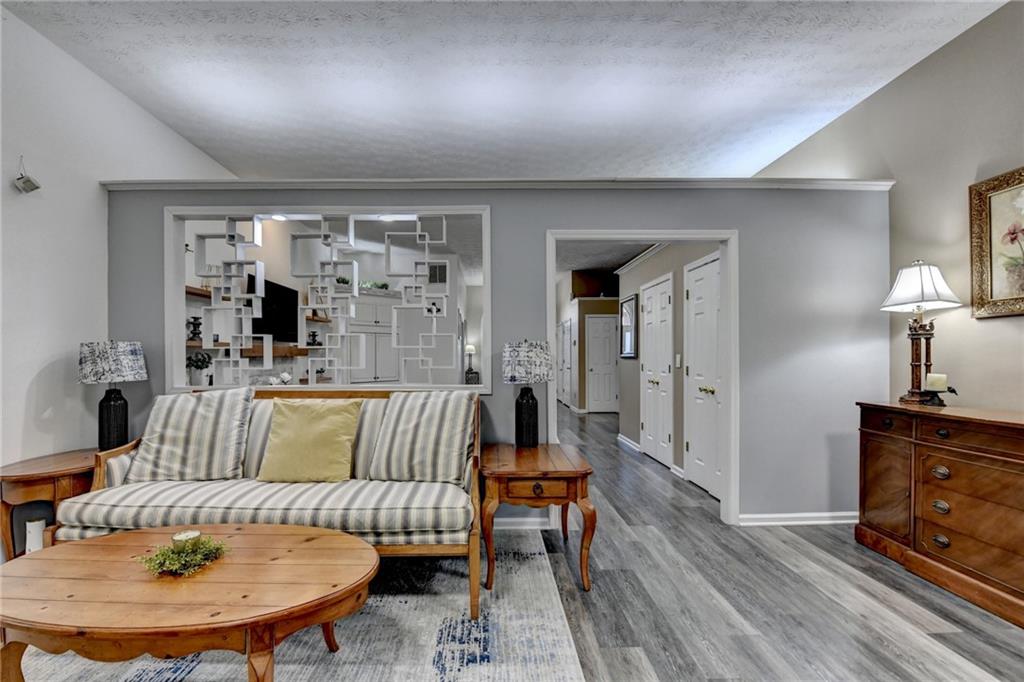 305 Morning Glen Drive