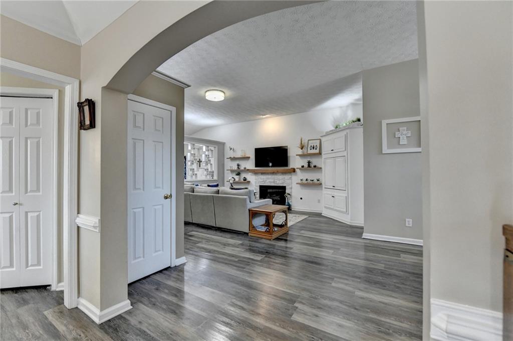 305 Morning Glen Drive