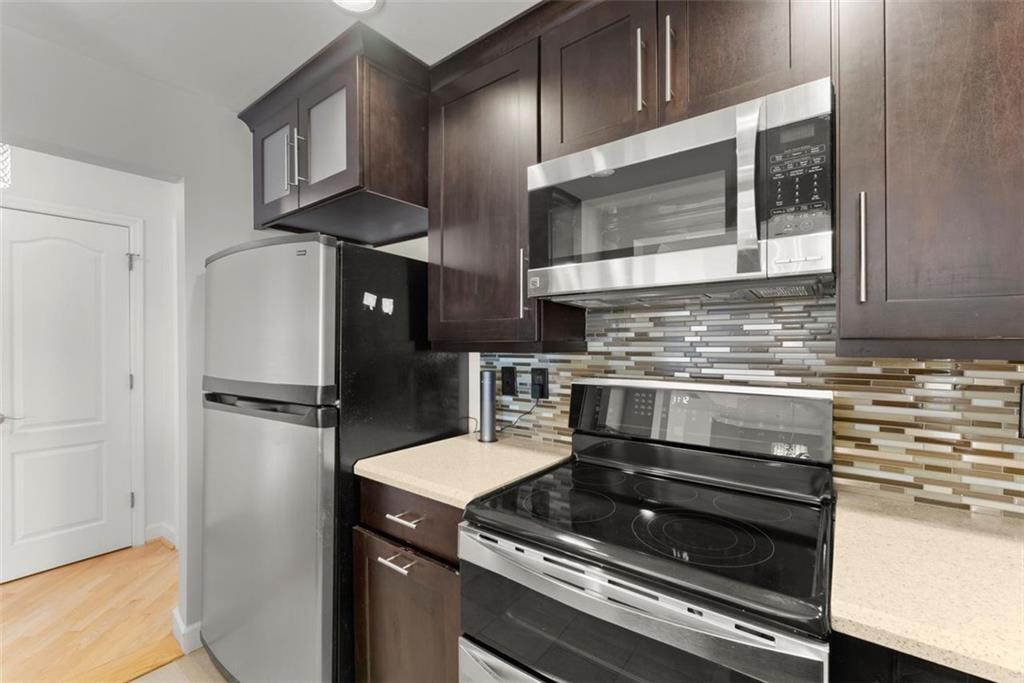 3475 Oak Valley Road NE Unit #870