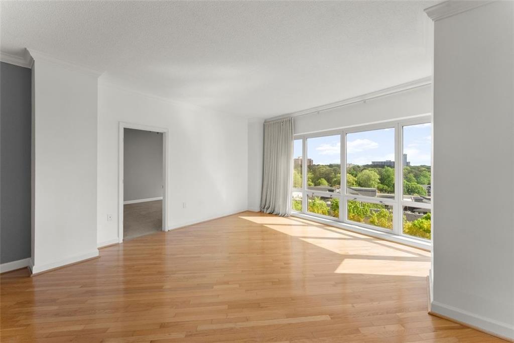 3475 Oak Valley Road NE Unit #870