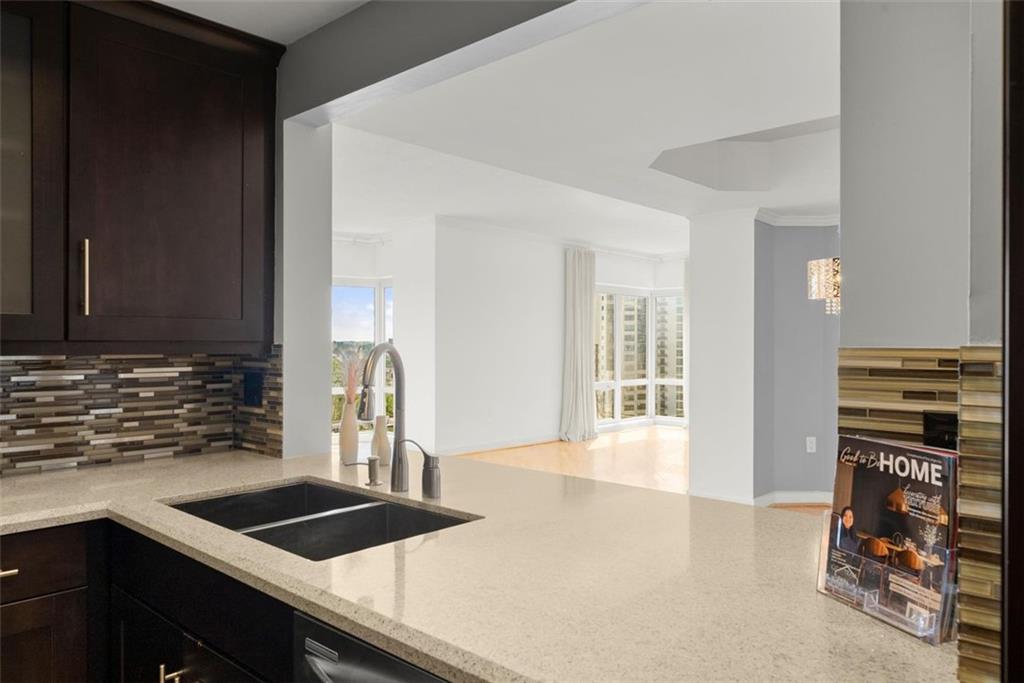 3475 Oak Valley Road NE Unit #870