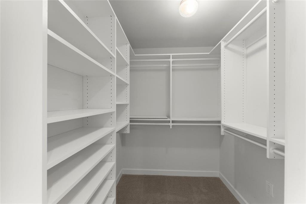 3475 Oak Valley Road NE Unit #870