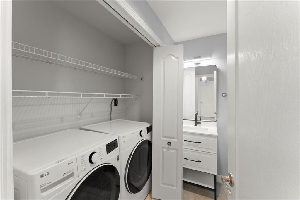 3475 Oak Valley Road NE Unit #870