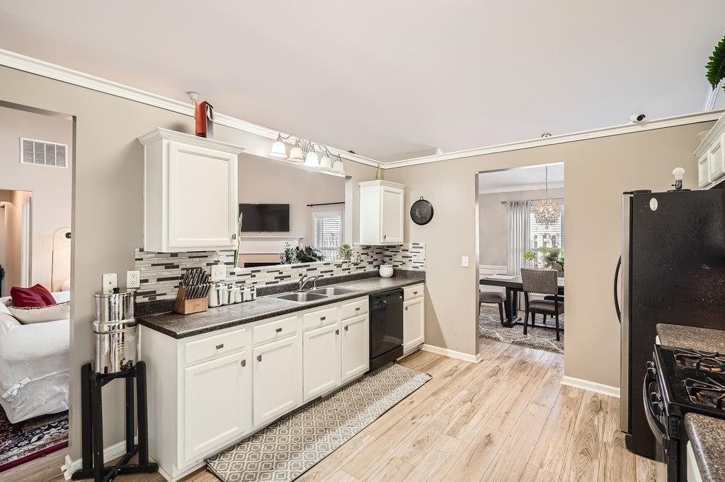 1756 Hedington Court