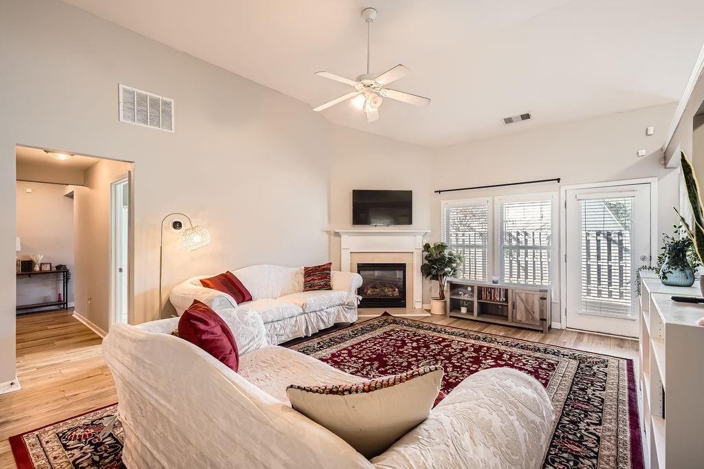 1756 Hedington Court