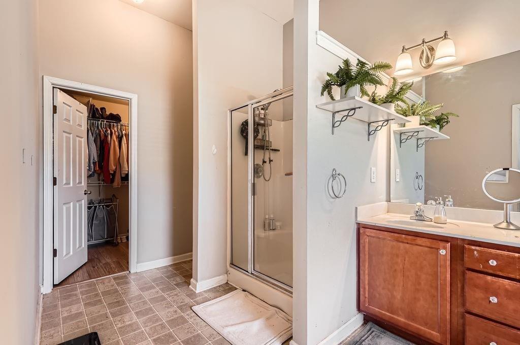 1756 Hedington Court