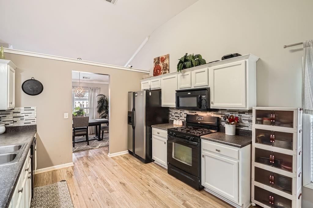 1756 Hedington Court