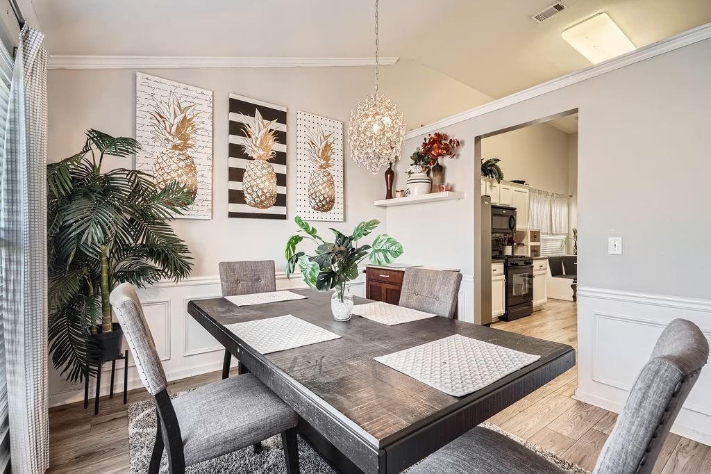 1756 Hedington Court