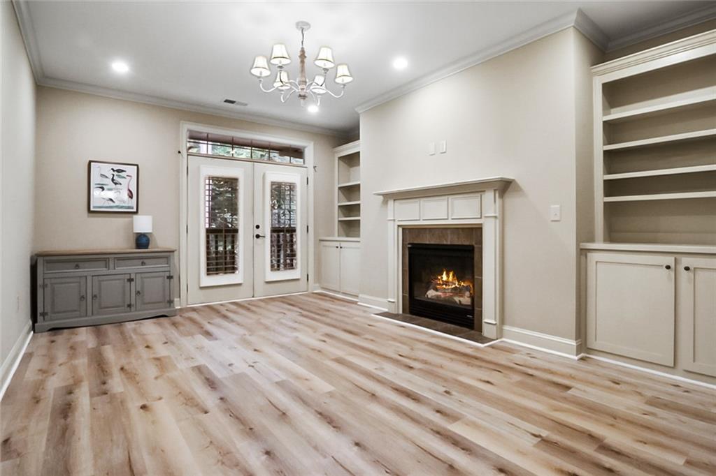 800 Old Plank Square