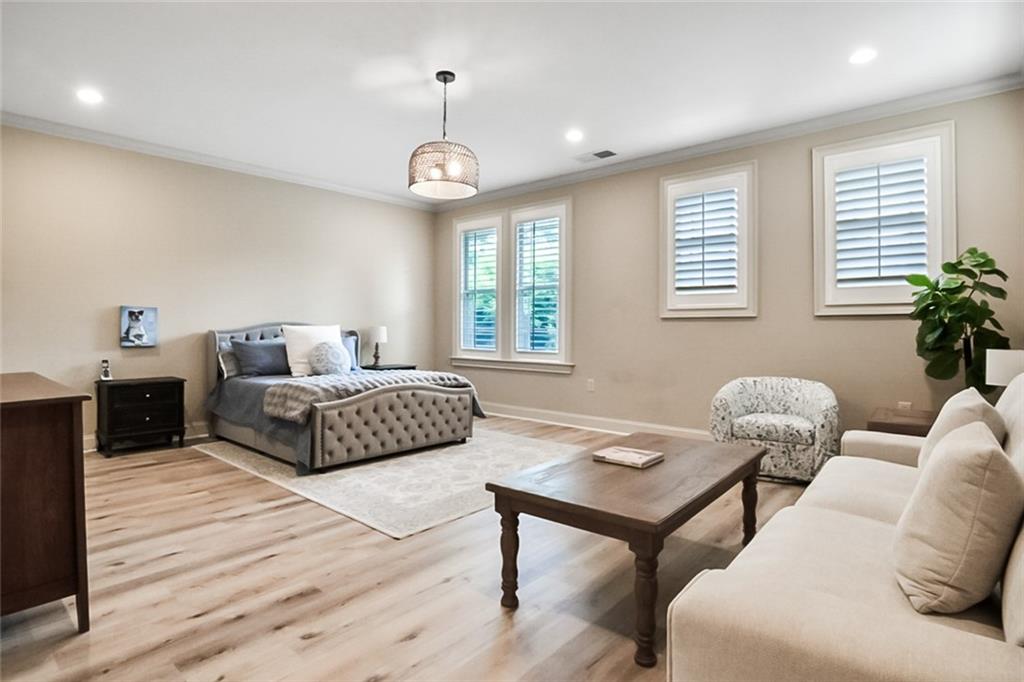 800 Old Plank Square