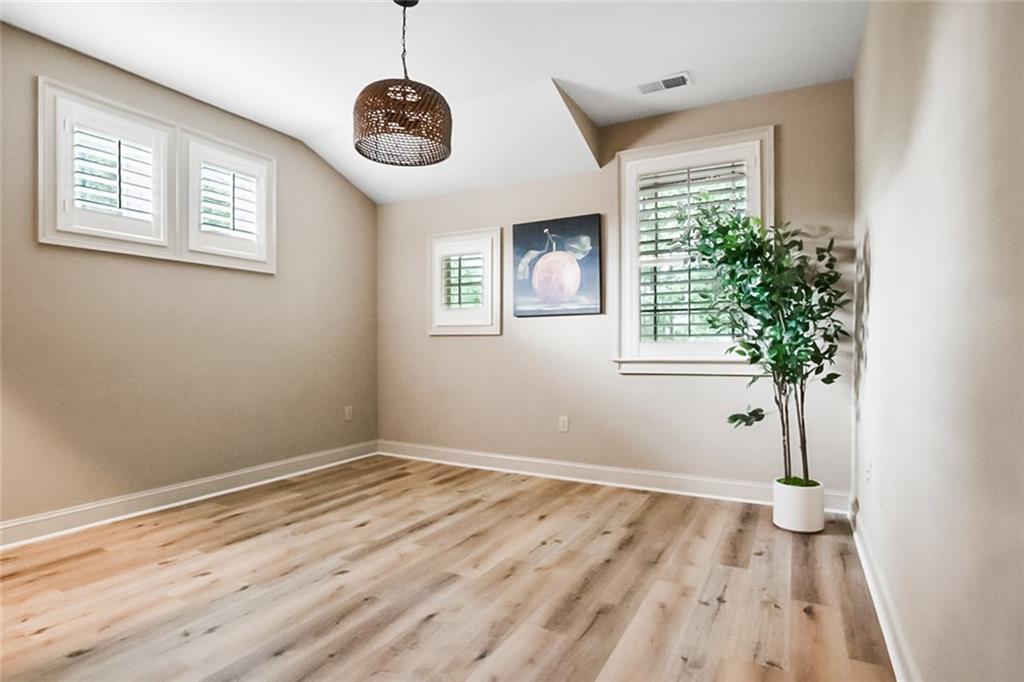 800 Old Plank Square