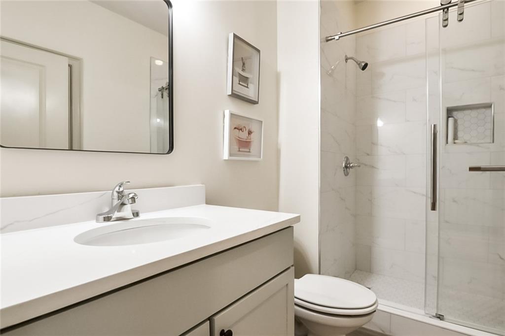 800 Old Plank Square