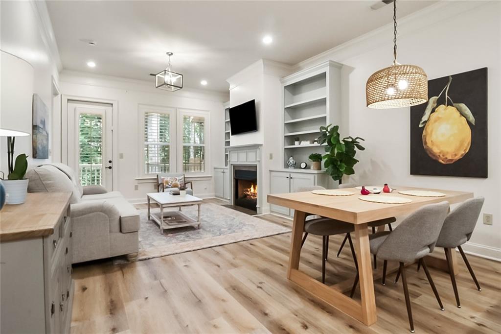 800 Old Plank Square