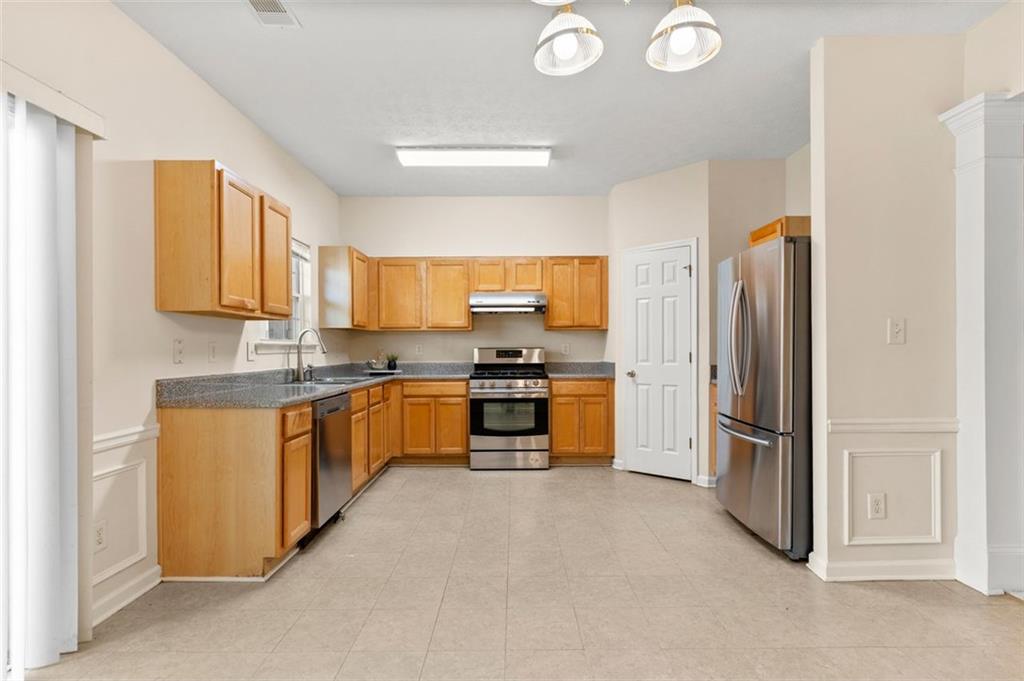 3809 Grovemont Place