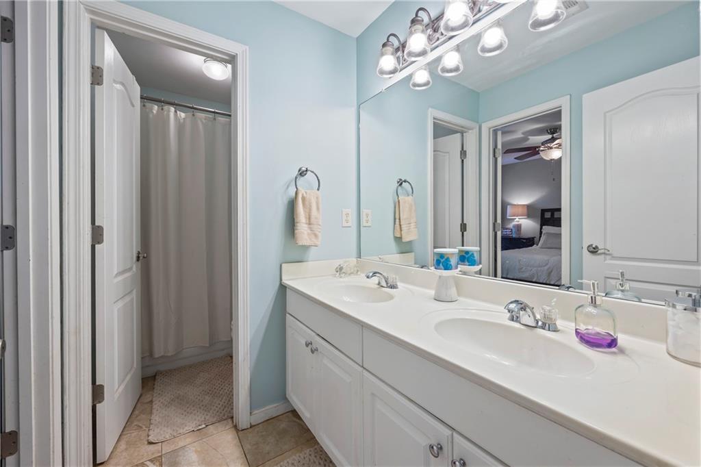 1547 Grove Arbor Terrace