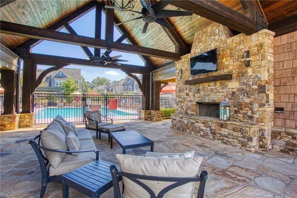 200 Dellwood Drive SE