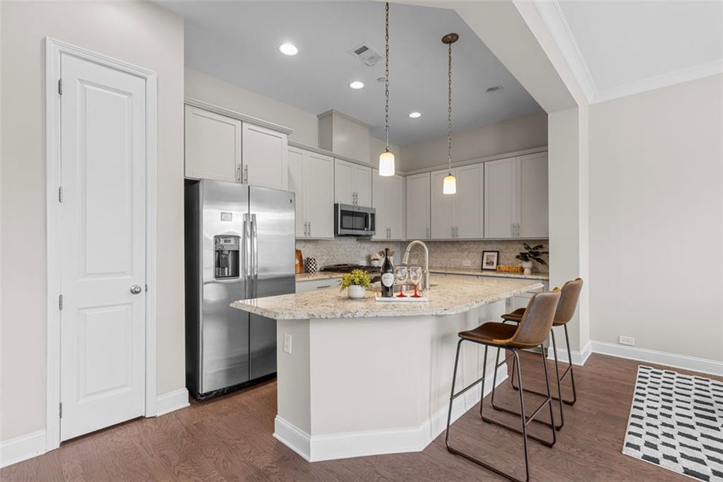 200 Dellwood Drive SE