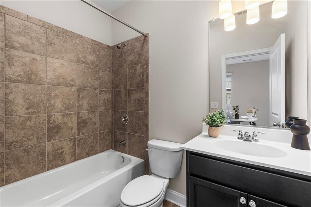 200 Dellwood Drive SE