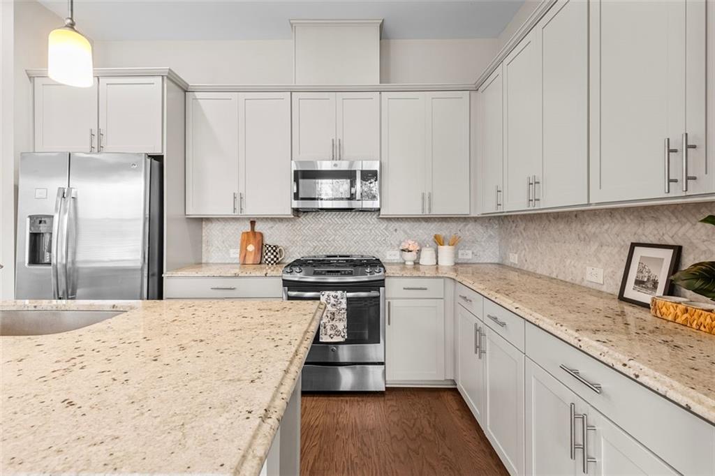 200 Dellwood Drive SE