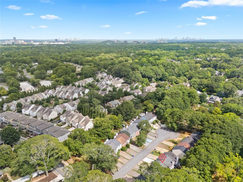 1008 WINDY OAKS Court SE