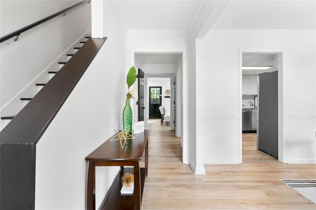 1008 WINDY OAKS Court SE