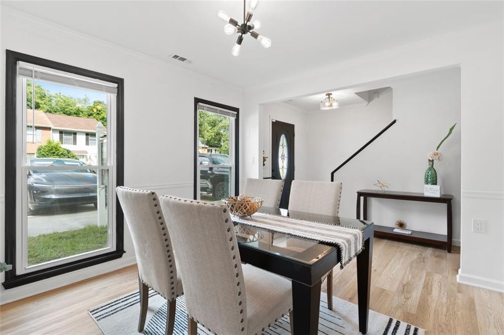 1008 WINDY OAKS Court SE