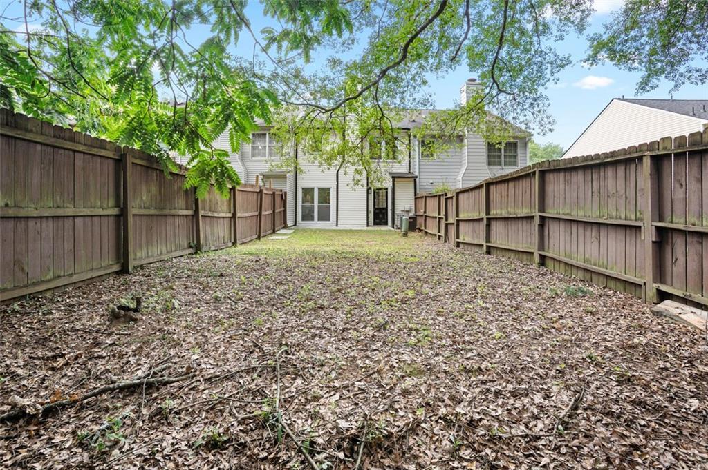 1008 WINDY OAKS Court SE