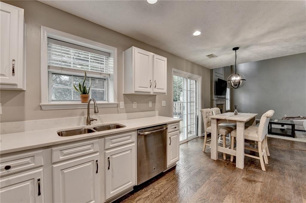 2255 Winthrope Way Drive