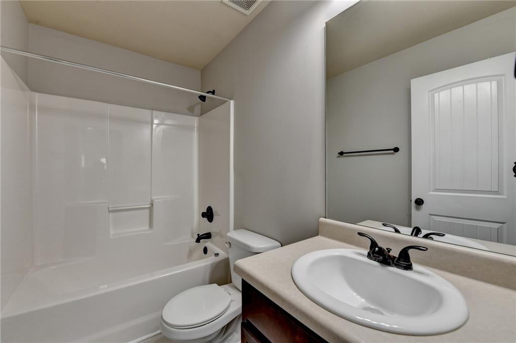 1466 Clarecastle Lane