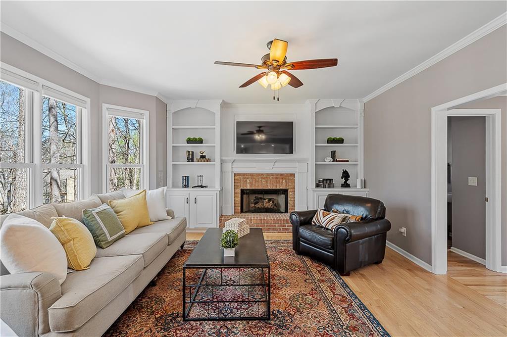 975 Taylor Parkway