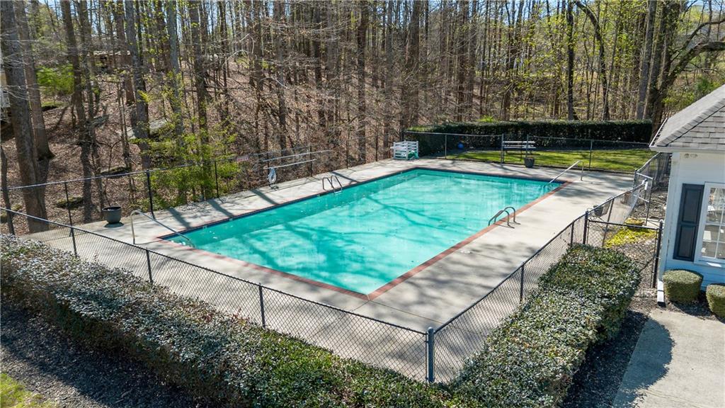 975 Taylor Parkway
